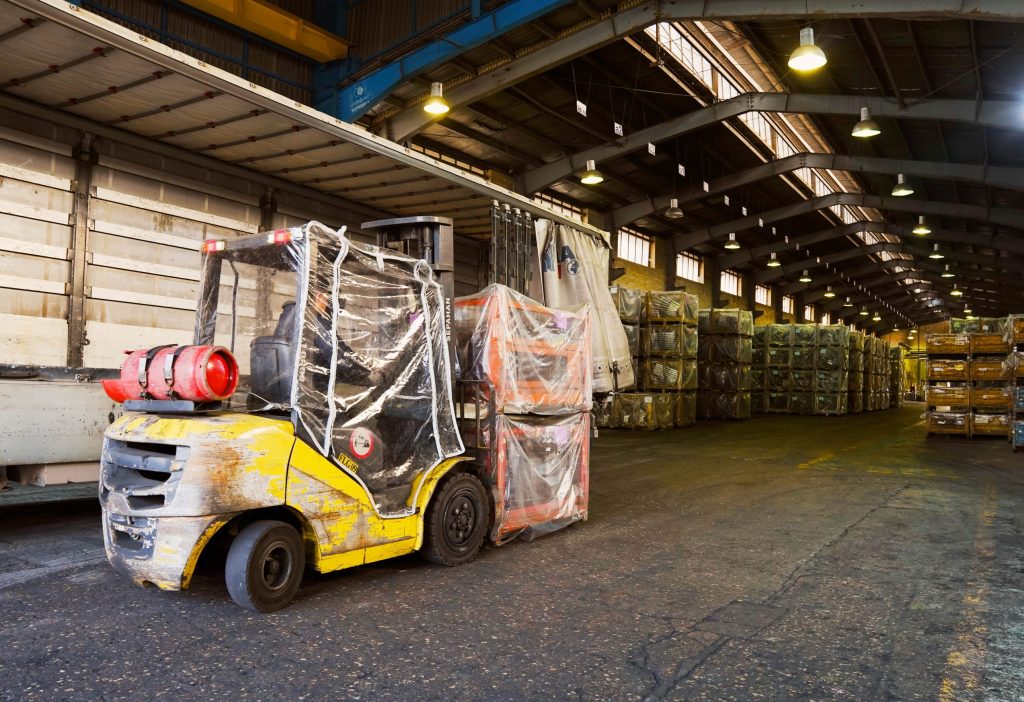 انبار محصول و بارگیری برای مشتری-min