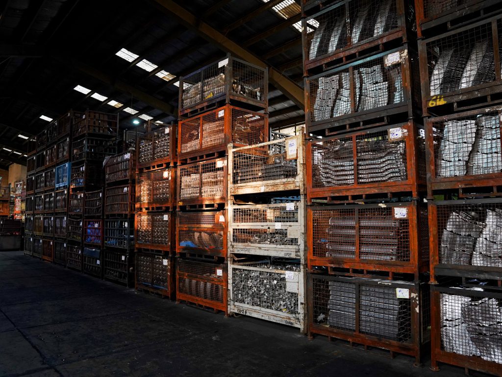 انبار نیمه ساخته --min