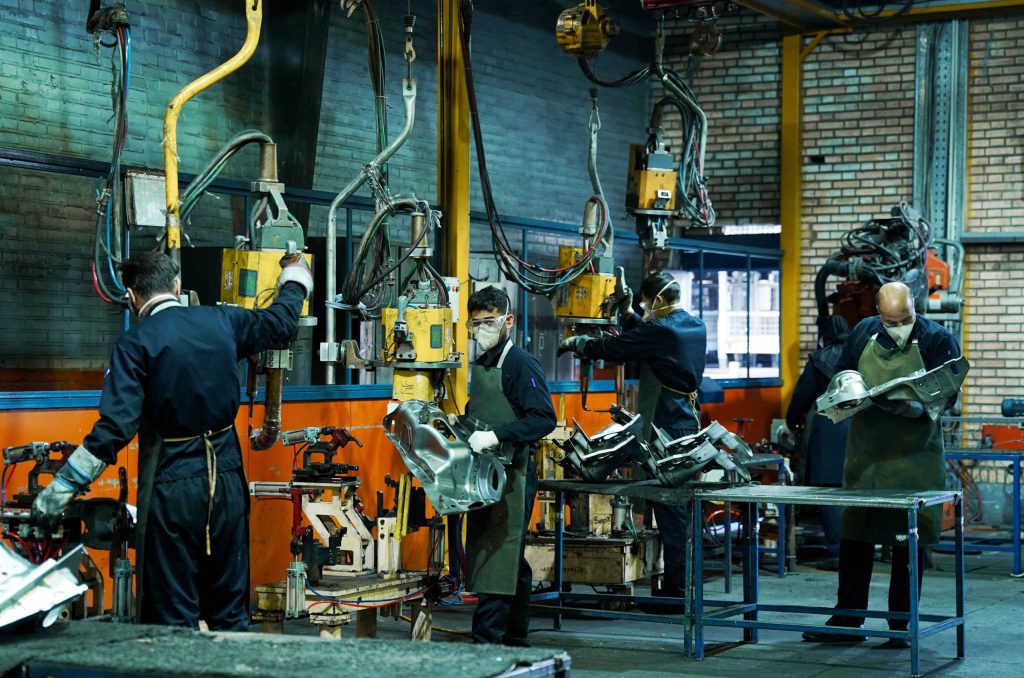 خطوط گان آویز-min